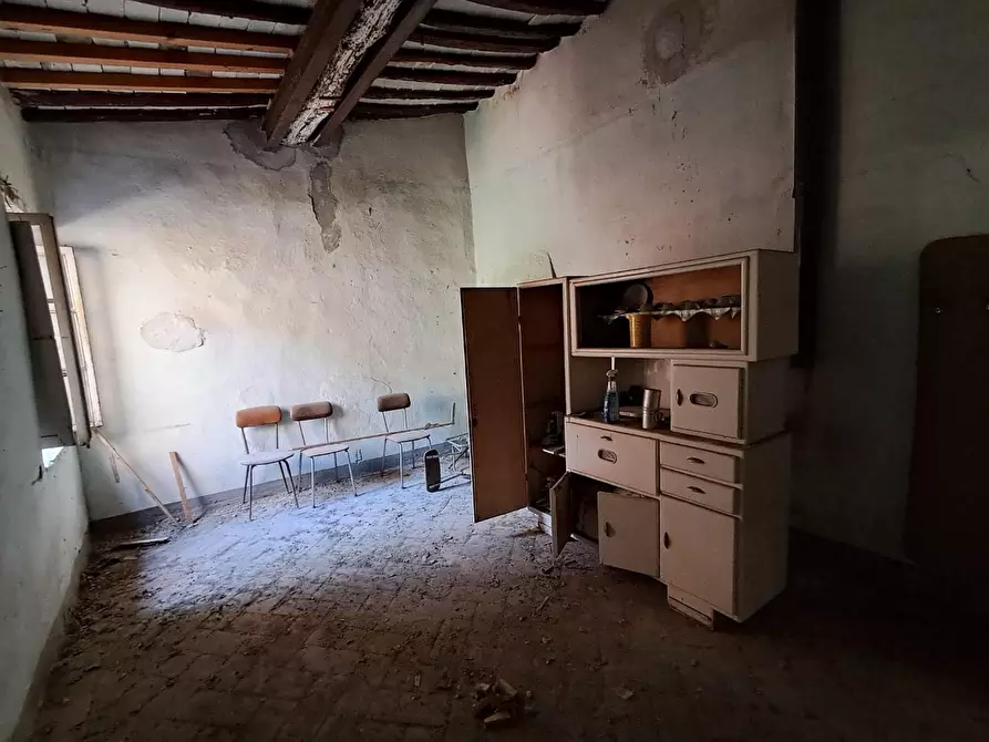 Immagine 10 di Appartamento in vendita  a Buti
