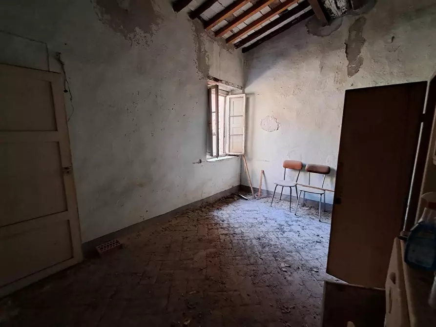 Immagine 11 di Appartamento in vendita  a Buti