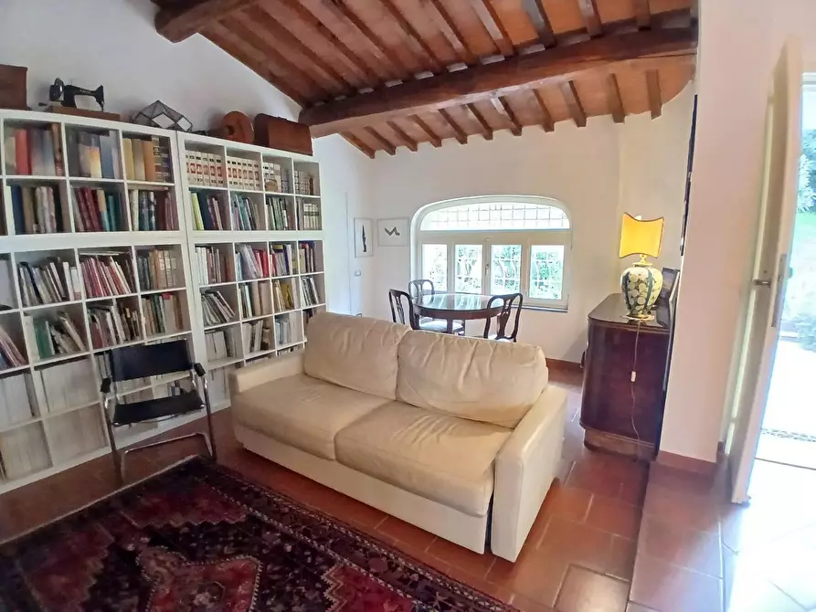 Immagine 16 di Casa bifamiliare in vendita  a Livorno