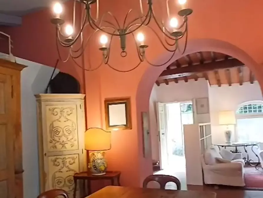 Immagine 28 di Casa bifamiliare in vendita  a Livorno