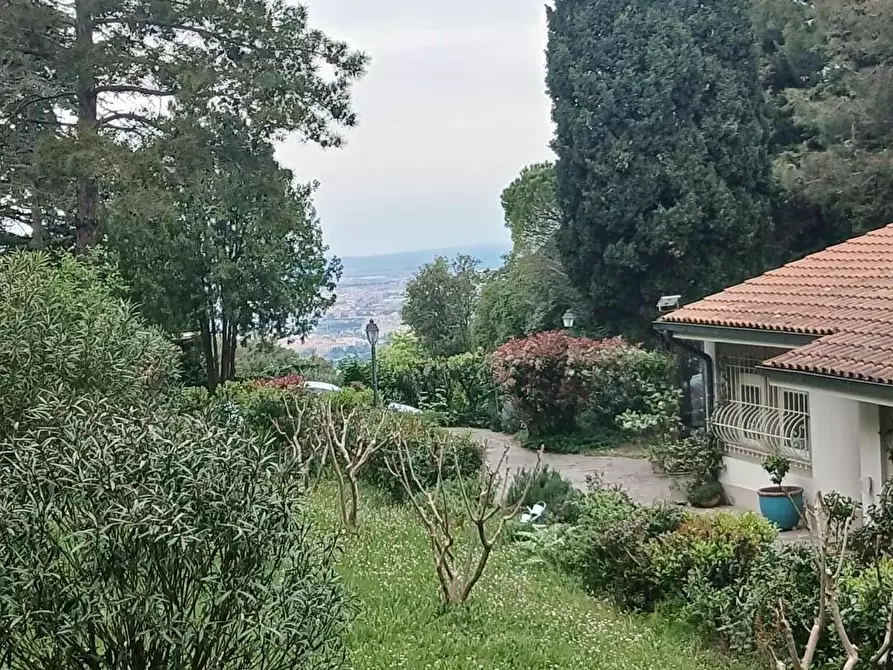 Immagine 3 di Casa bifamiliare in vendita  a Livorno