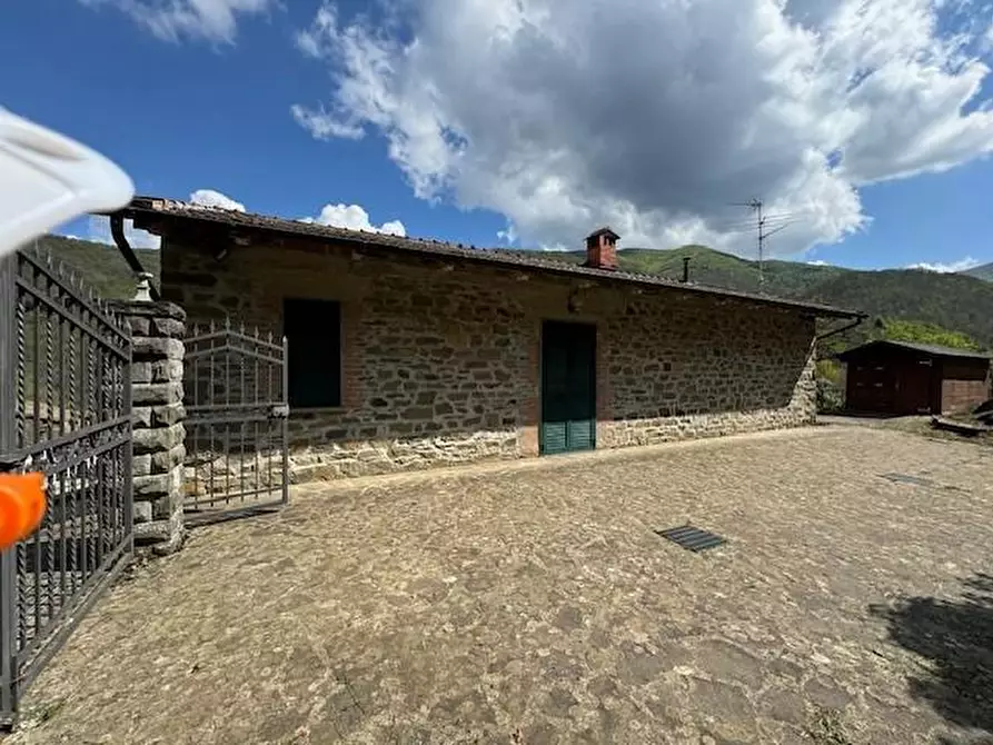 Immagine 3 di Casa indipendente in vendita  a Castel San Niccolò