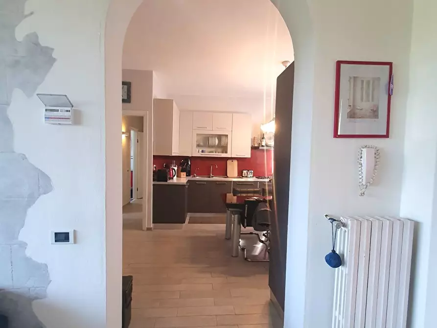 Immagine 14 di Appartamento in vendita  a Lucca