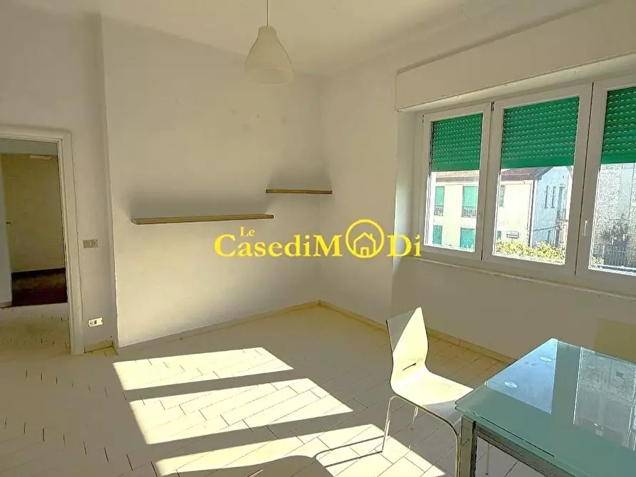 Immagine 2 di Appartamento in vendita  a Livorno
