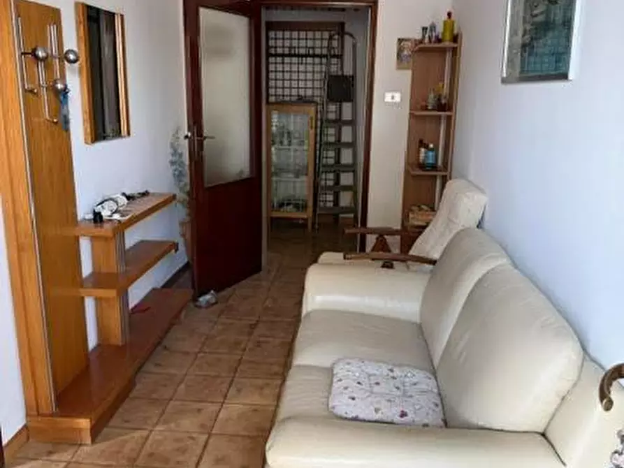Immagine 1 di Appartamento in vendita  a Cascina