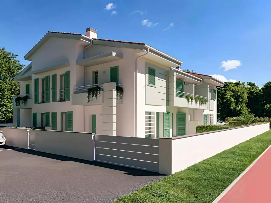 Immagine 2 di Casa quadrifamiliare in vendita  a Pontedera