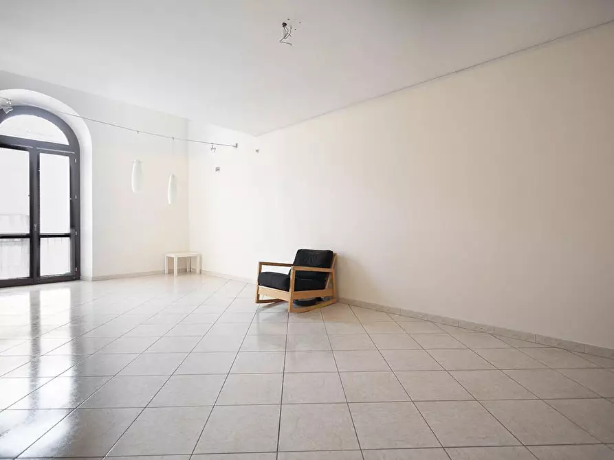 Immagine 8 di Appartamento in vendita  a Cascina