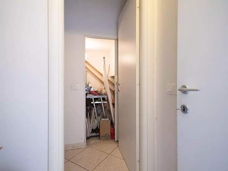 Immagine 11 di Appartamento in vendita  a Cascina