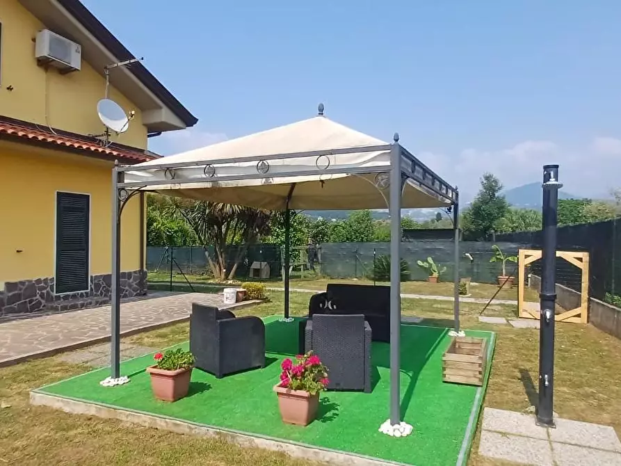Immagine 34 di Villa in vendita  a Carrara