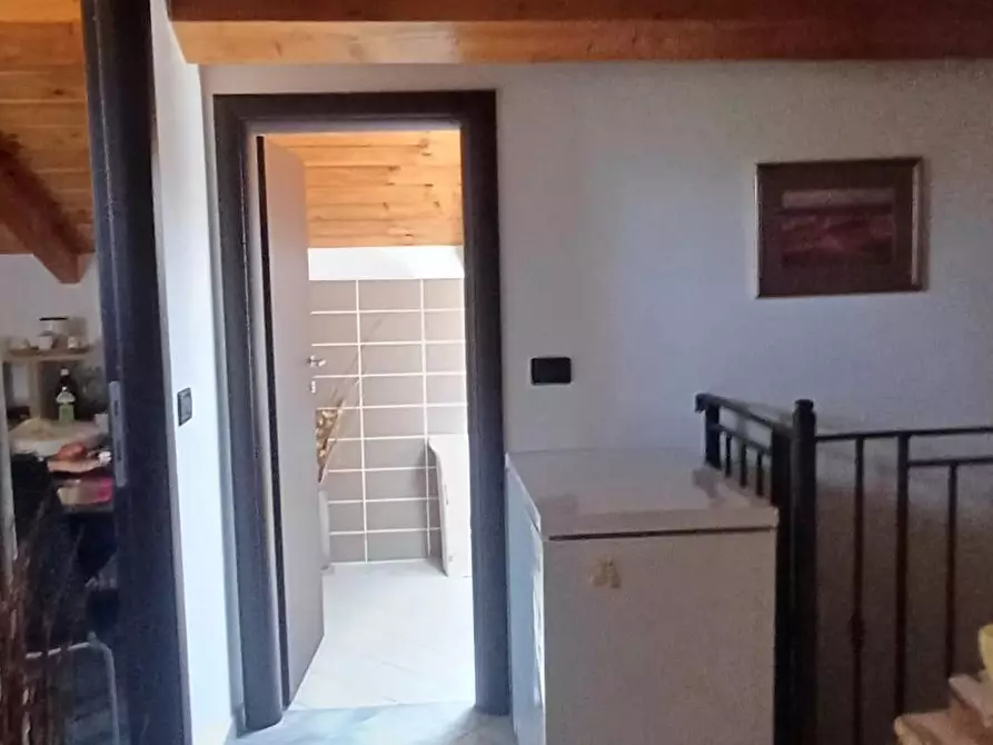 Immagine 18 di Villa in vendita  a Carrara