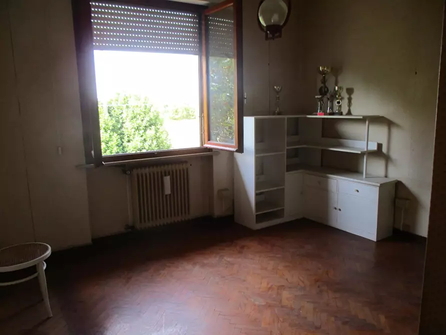 Immagine 11 di Appartamento in vendita  a Buti