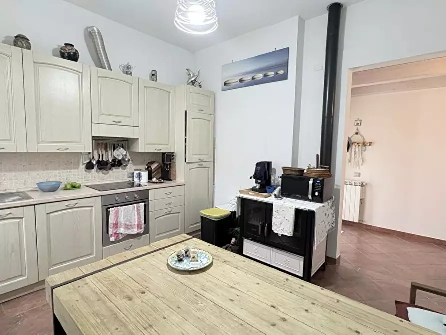 Immagine 8 di Casa bifamiliare in vendita  a Lucca