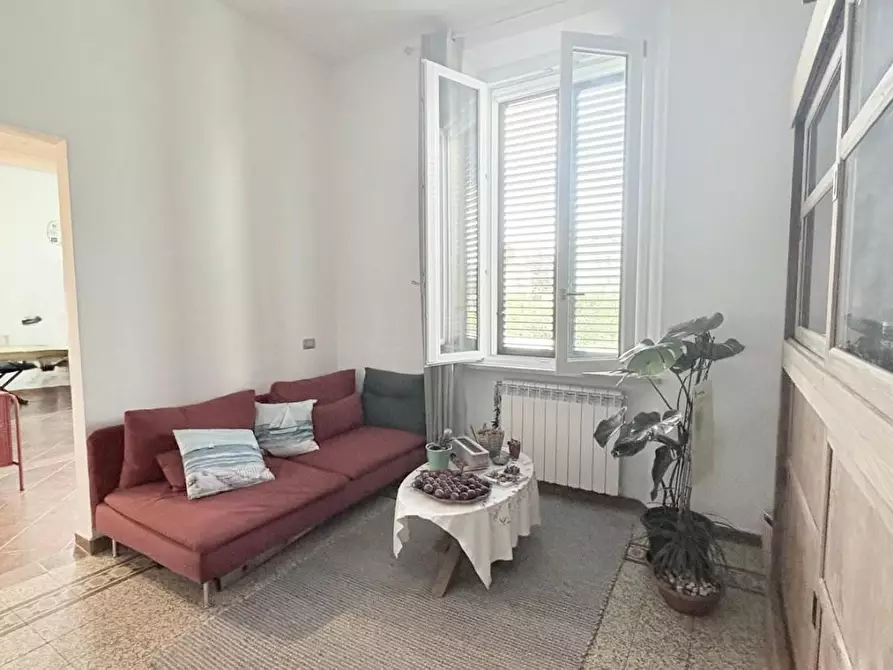 Immagine 5 di Casa bifamiliare in vendita  a Lucca