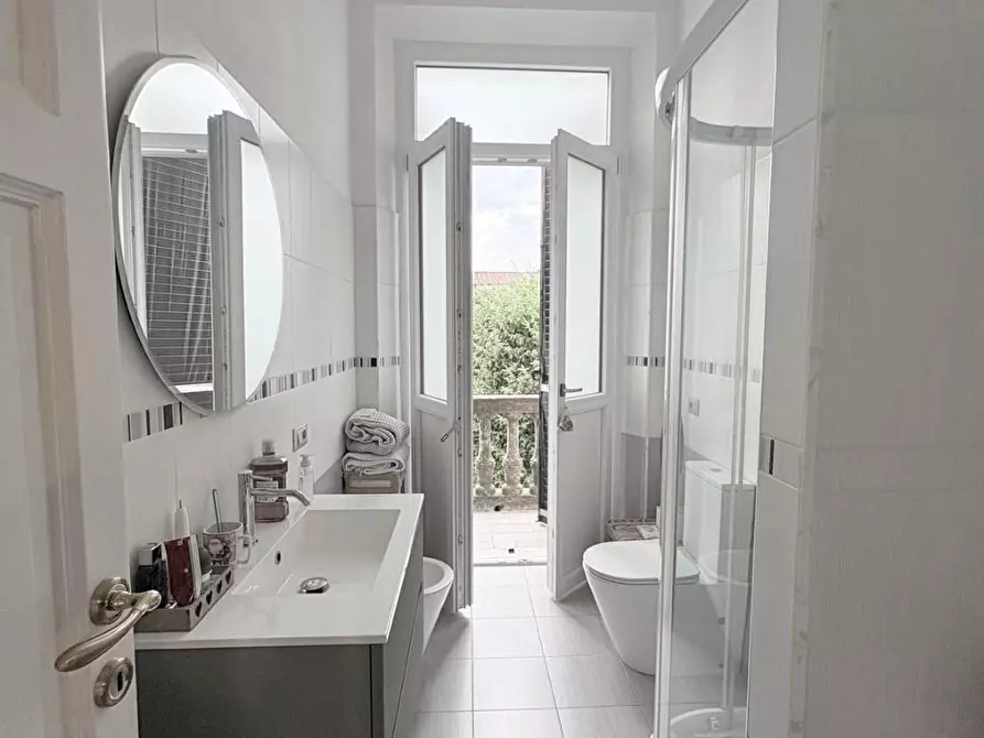 Immagine 18 di Casa bifamiliare in vendita  a Lucca