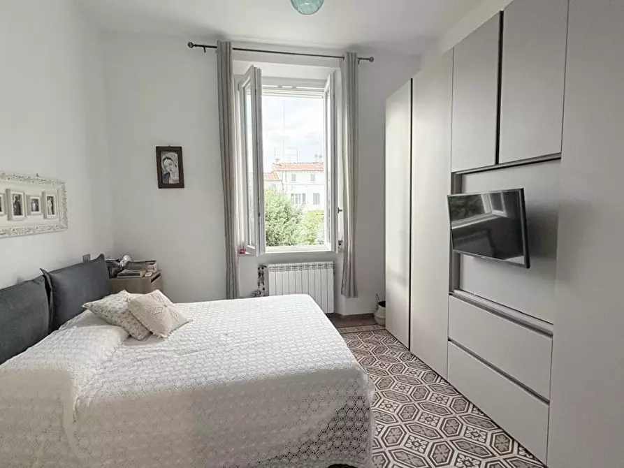 Immagine 10 di Casa bifamiliare in vendita  a Lucca