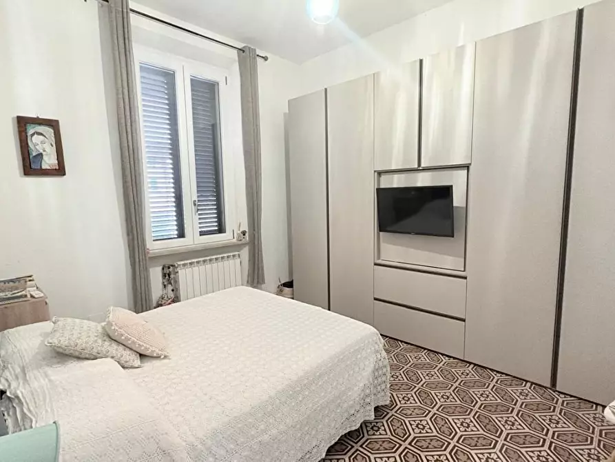 Immagine 11 di Casa bifamiliare in vendita  a Lucca
