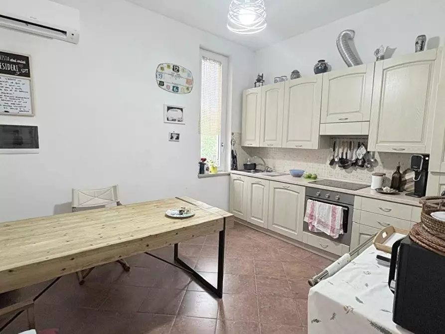 Immagine 6 di Casa bifamiliare in vendita  a Lucca