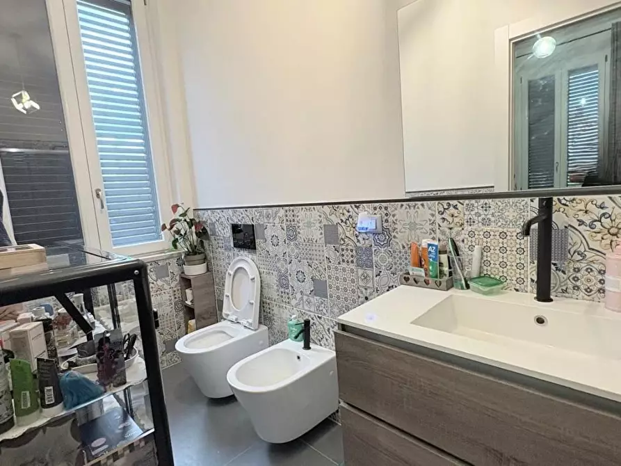 Immagine 12 di Casa bifamiliare in vendita  a Lucca