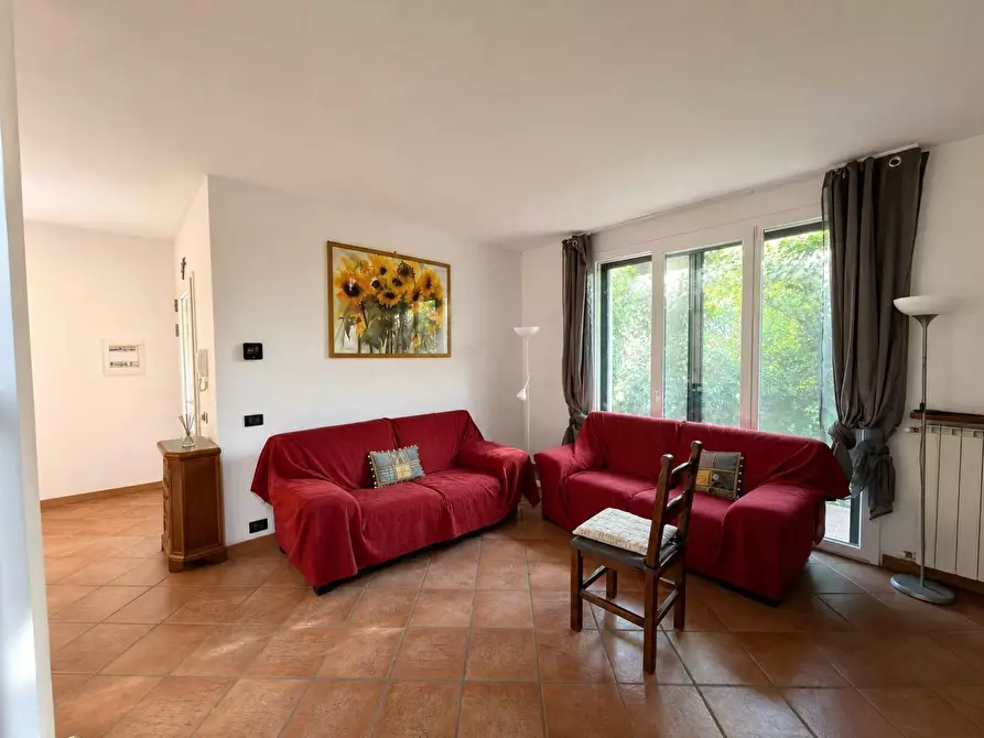 Immagine 14 di Villa in vendita  a Lucca