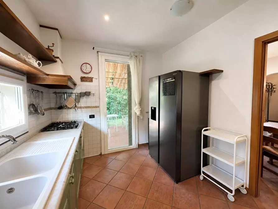 Immagine 20 di Villa in vendita  a Lucca