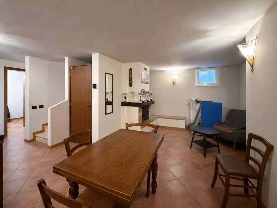 Immagine 39 di Villa in vendita  a Lucca