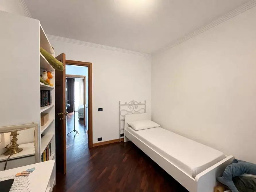Immagine 30 di Villa in vendita  a Lucca