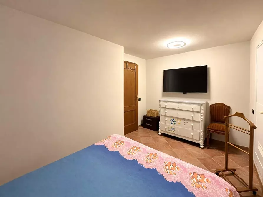 Immagine 41 di Villa in vendita  a Lucca