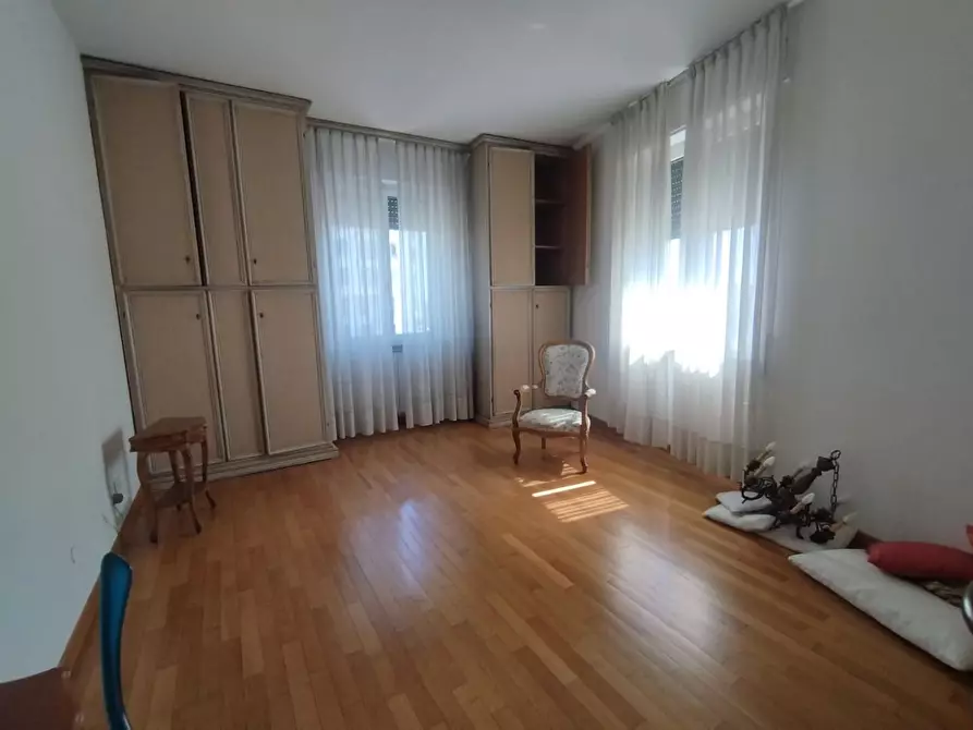 Immagine 1 di Appartamento in vendita  a Pisa