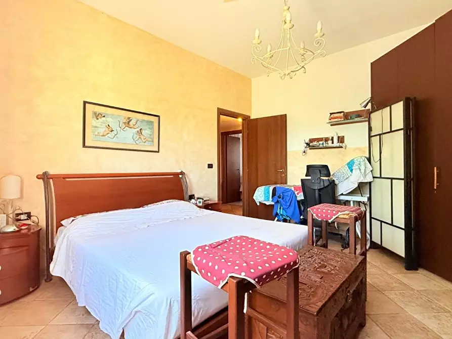 Immagine 16 di Appartamento in vendita  a Massa E Cozzile