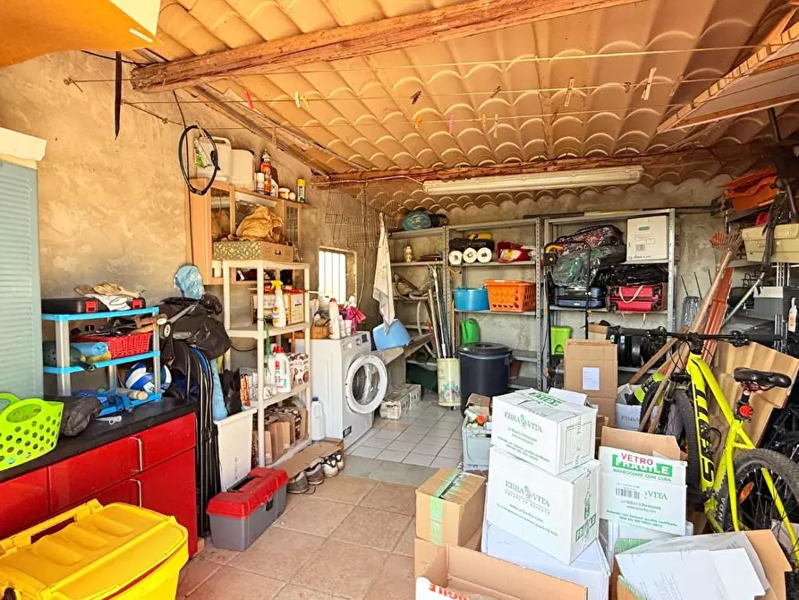 Immagine 33 di Appartamento in vendita  a Massa E Cozzile