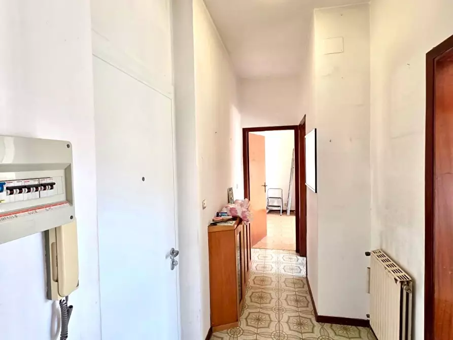 Immagine 1 di Appartamento in vendita  a Viareggio