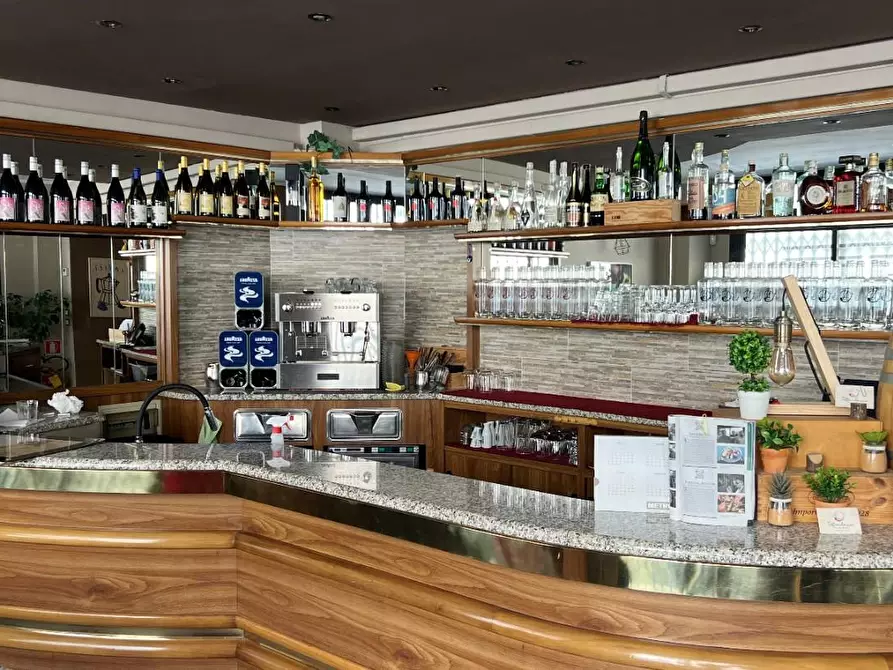 Immagine 1 di Bar / Ristorante in vendita  a Torino