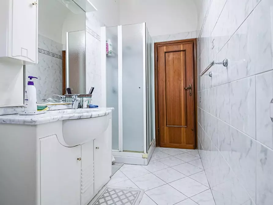 Immagine 22 di Appartamento in vendita  a Pisa