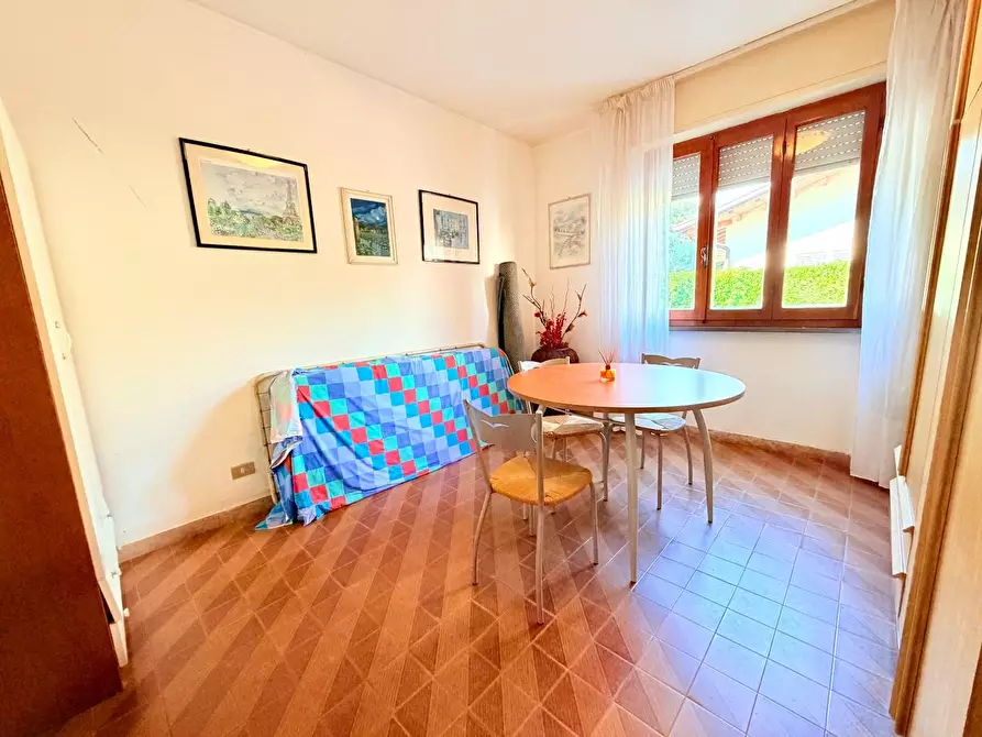 Immagine 19 di Appartamento in vendita  a Massa