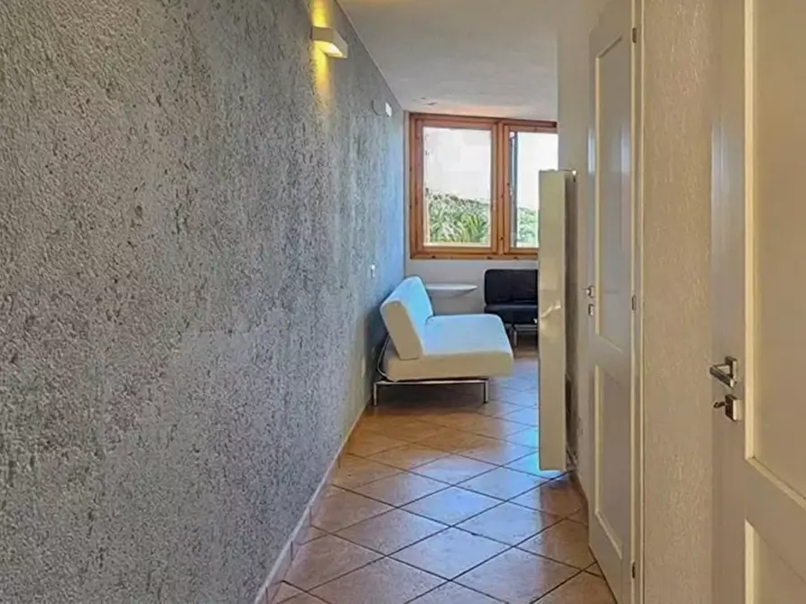 Immagine 5 di Appartamento in vendita  a Olbia