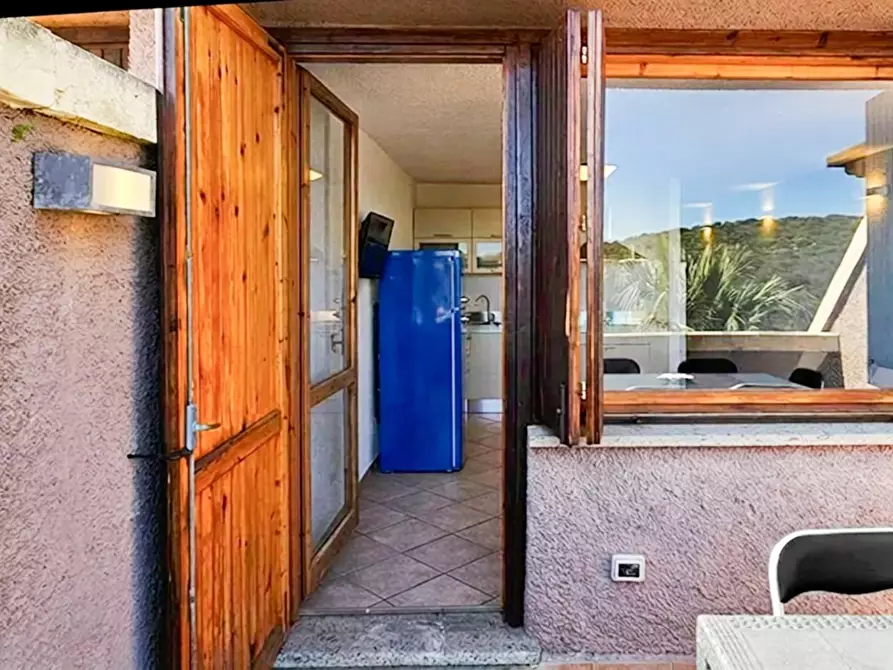 Immagine 3 di Appartamento in vendita  a Olbia