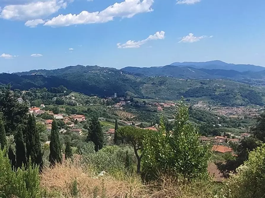 Immagine 19 di Villa in vendita  a Massarosa