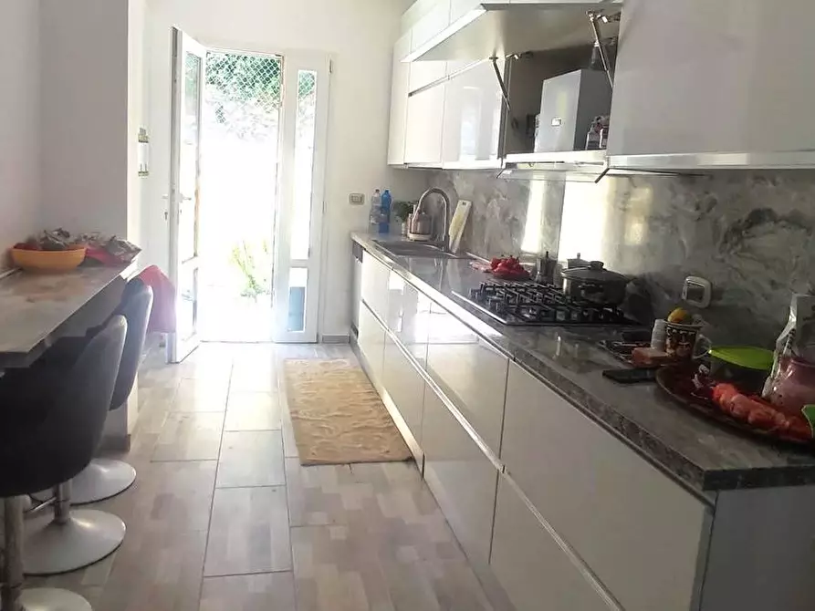 Immagine 34 di Villa in vendita  a Massarosa