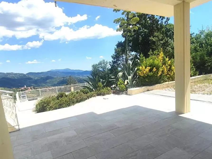 Immagine 25 di Villa in vendita  a Massarosa