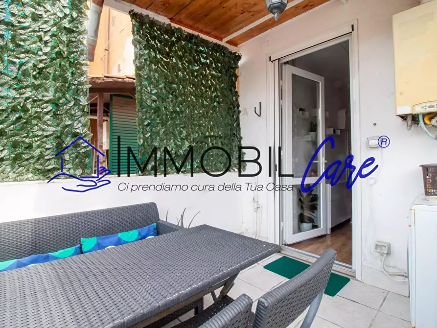 Immagine 9 di Appartamento in vendita  a Livorno