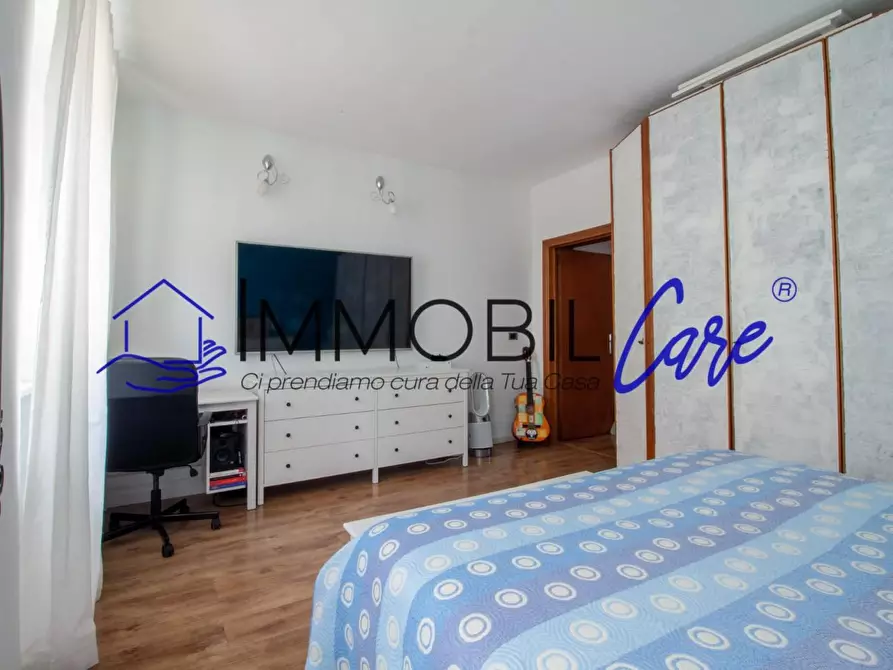 Immagine 17 di Appartamento in vendita  a Livorno