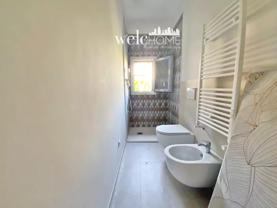 Immagine 11 di Appartamento in vendita  a Campi Bisenzio