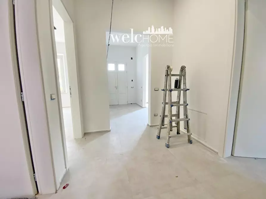 Immagine 13 di Appartamento in vendita  a Campi Bisenzio