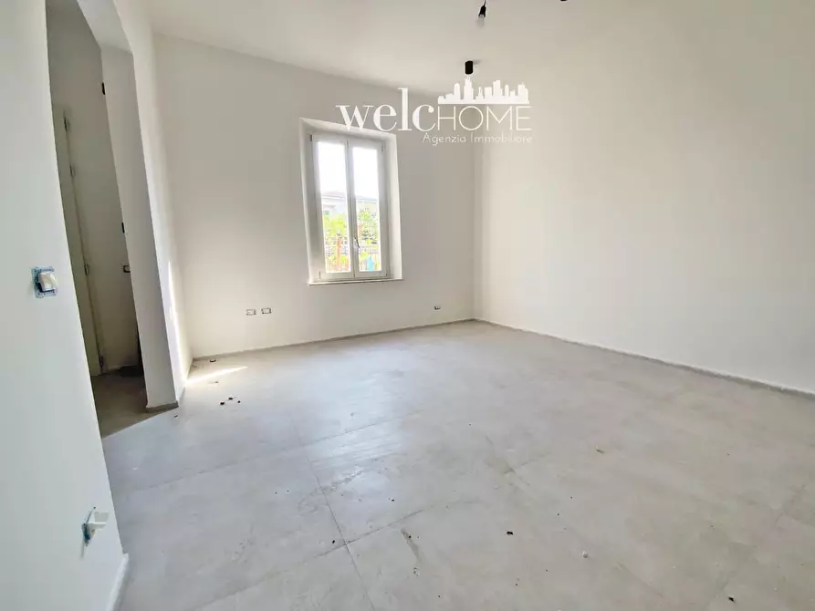 Immagine 15 di Appartamento in vendita  a Campi Bisenzio