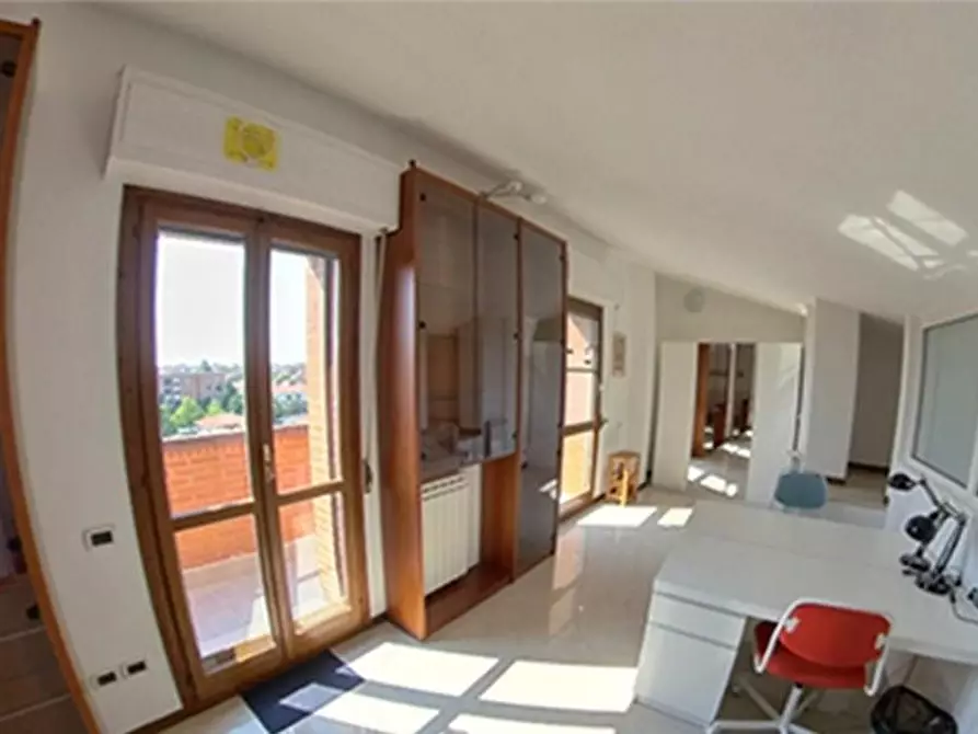 Immagine 1 di Appartamento in vendita  a Pisa