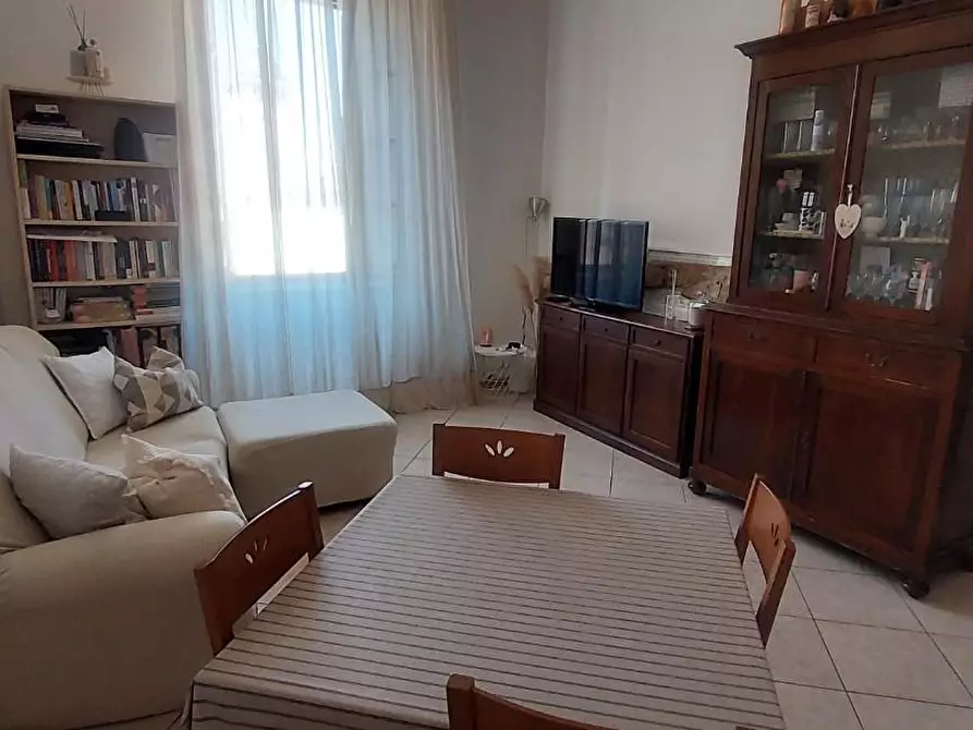 Immagine 11 di Appartamento in vendita  a Carrara