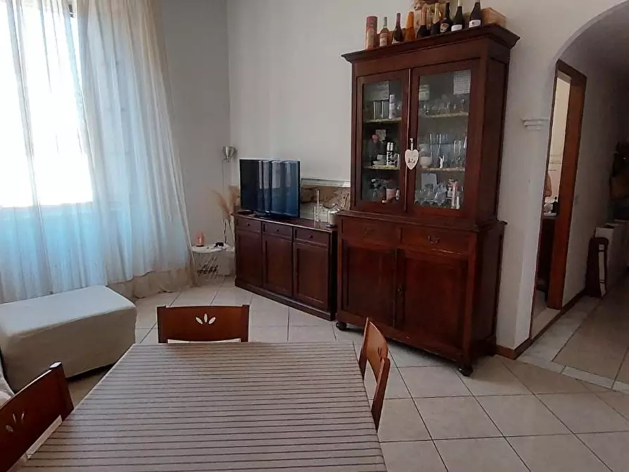 Immagine 12 di Appartamento in vendita  a Carrara