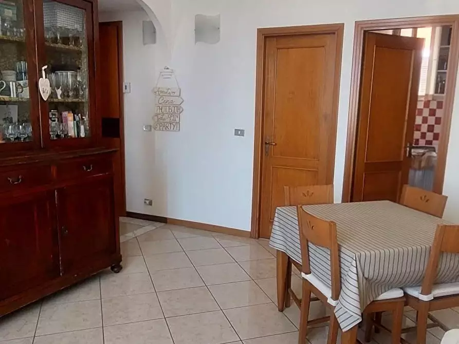 Immagine 9 di Appartamento in vendita  a Carrara