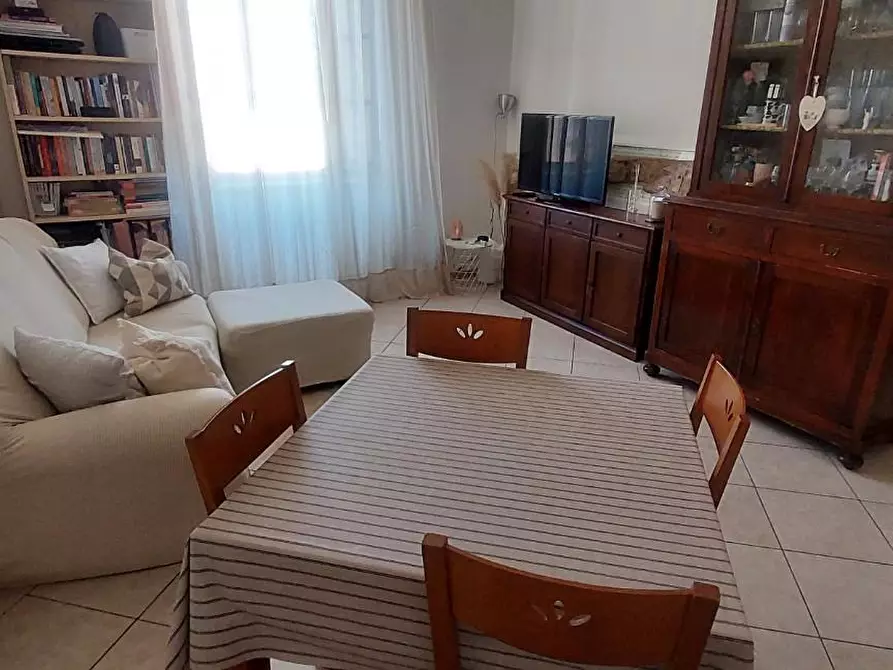 Immagine 10 di Appartamento in vendita  a Carrara