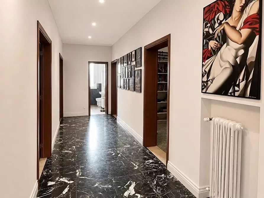 Immagine 15 di Appartamento in vendita  a Pontedera